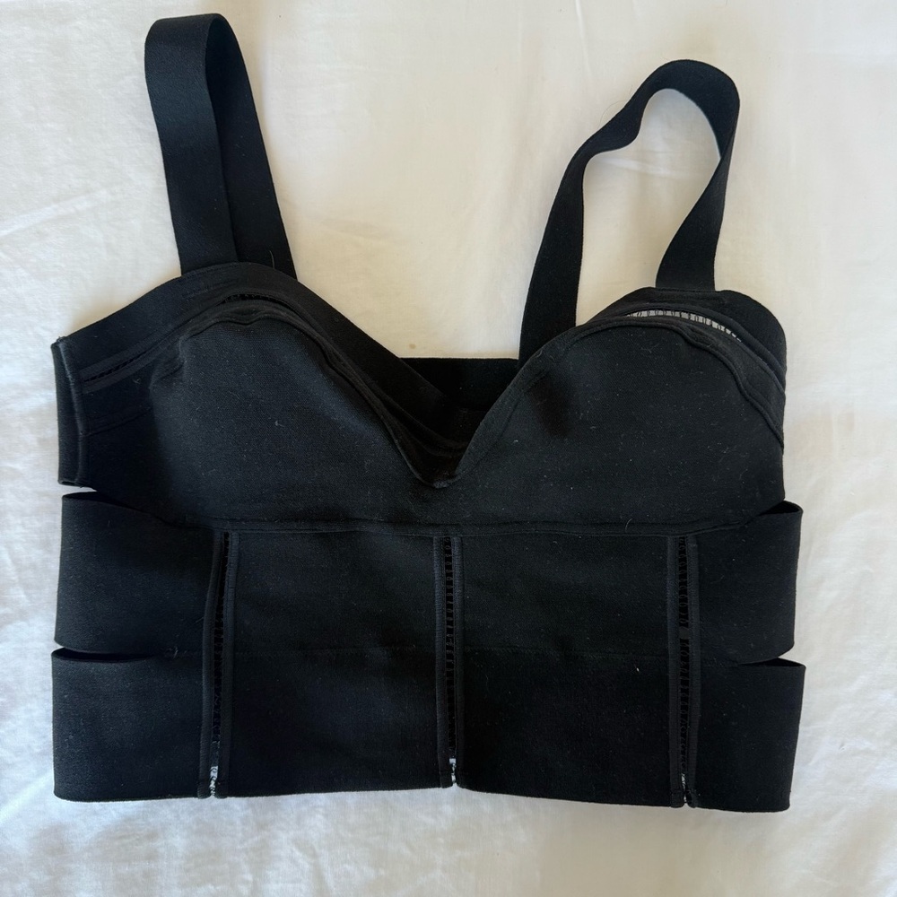 Victoria’s Secret studio collection bra size Medium